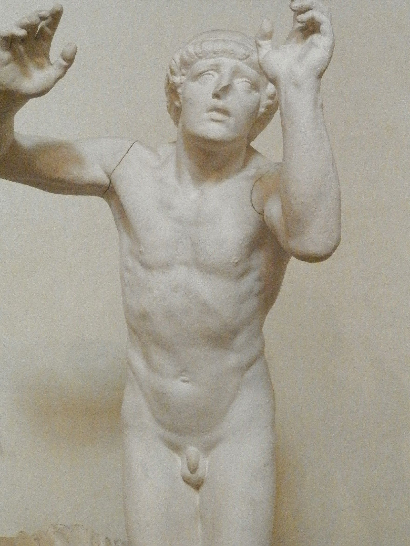 Étude de sculpture jeune homme classique