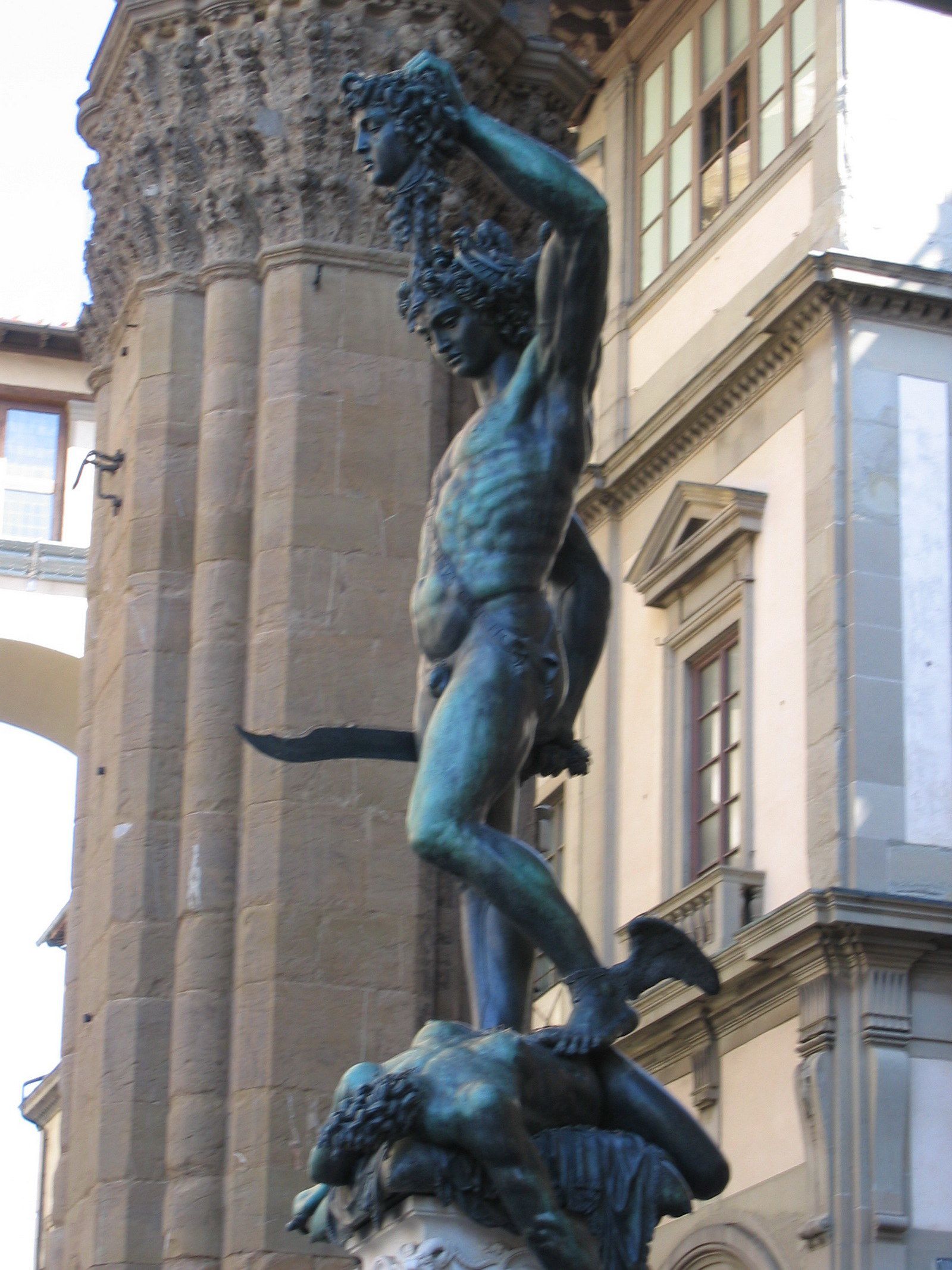 Persée tenant la tête de Méduse de Cellini
