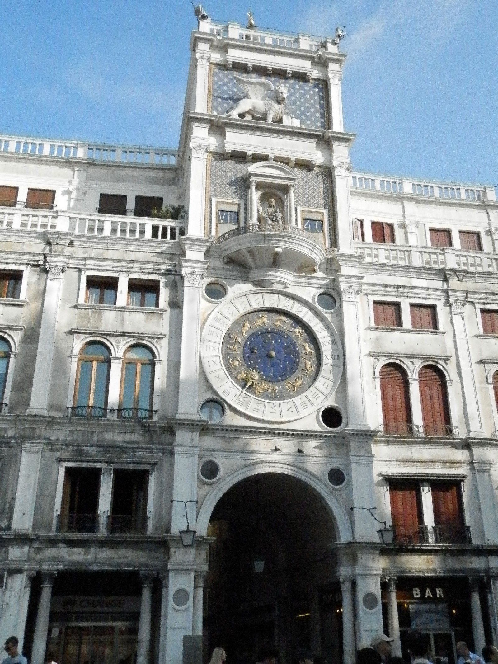 Tour de l’Horloge de Place Saint-Marc
